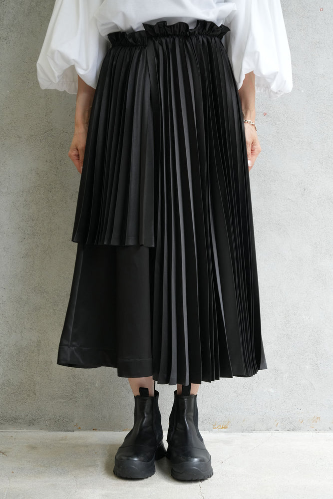 
                  
                    エステルサテンプリーツスカート-BLACK-
                  
                