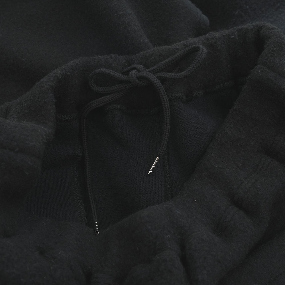 
                  
                    CROPPED BUGGY SWEAT PANTS -BLACK-
                  
                