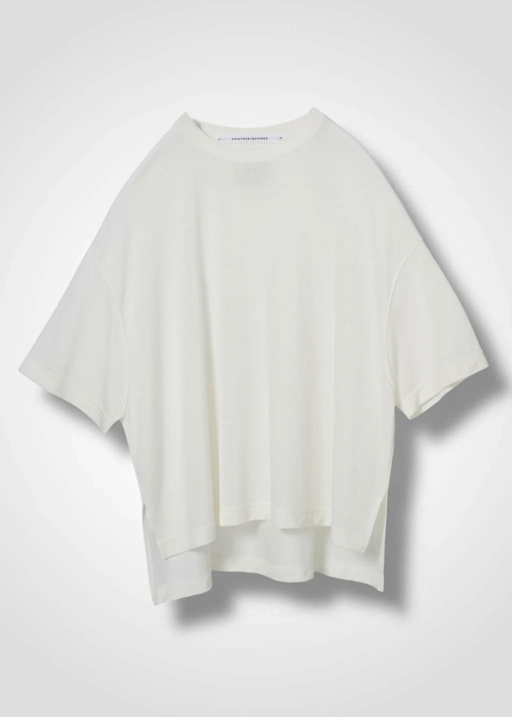 
                  
                    DELTA T SHIRT -WHITE-
                  
                