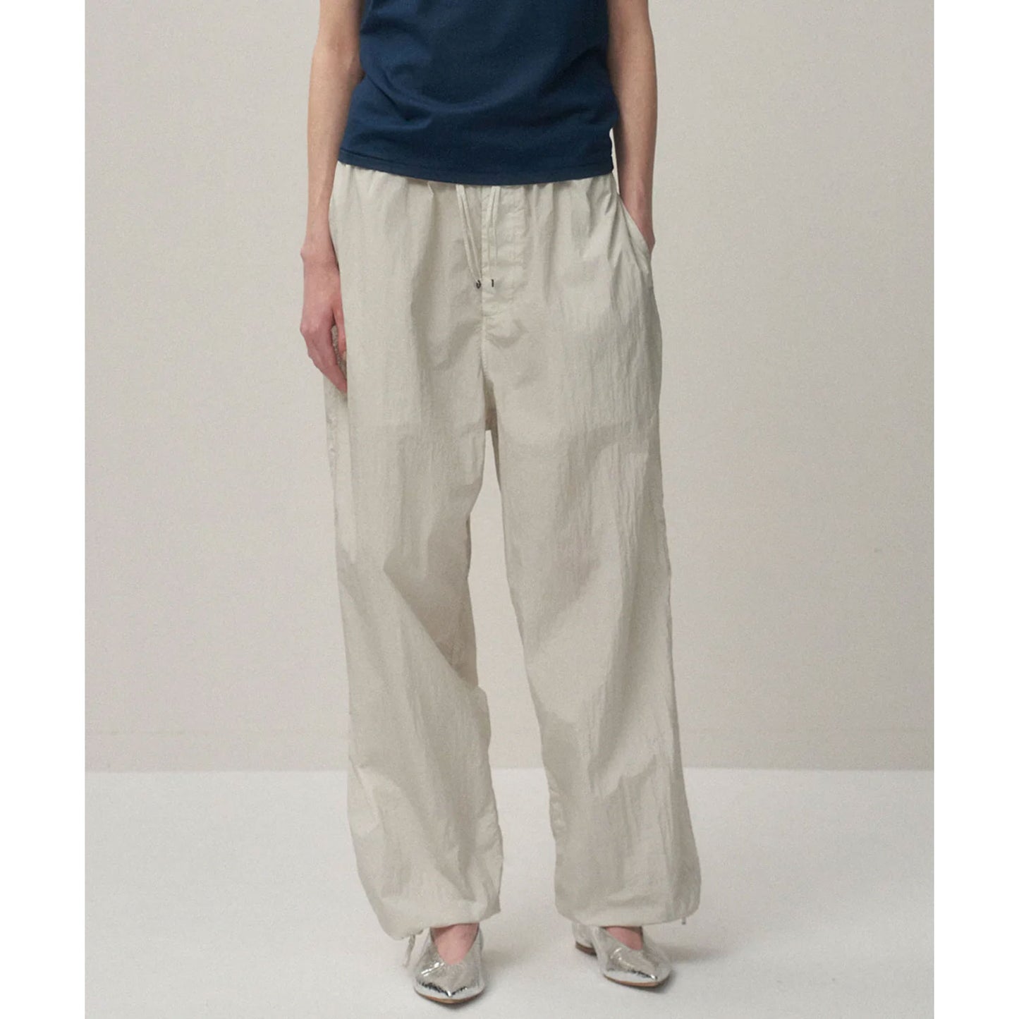 
                  
                    HAND DYED NYLON UTILITY PANTS -GRAY-
                  
                