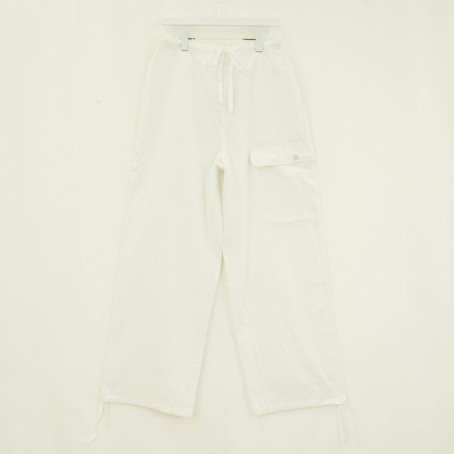 
                  
                    BERGIAN ARMY PANTS WITH COTTON LINING -WHITE-
                  
                