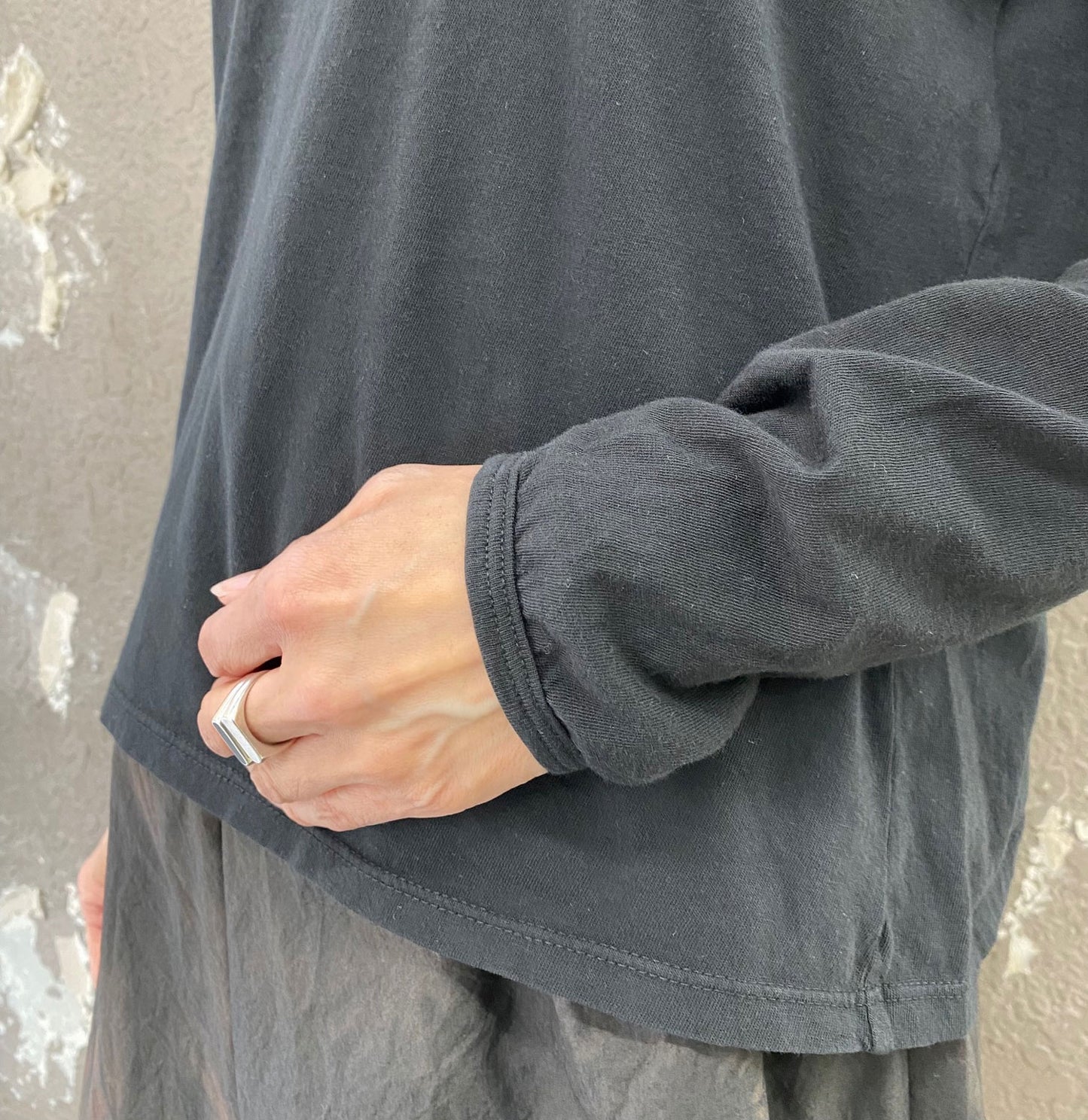 
                  
                    ORGANIC COTTON LONG SLEEVE T-SHIRT
                  
                