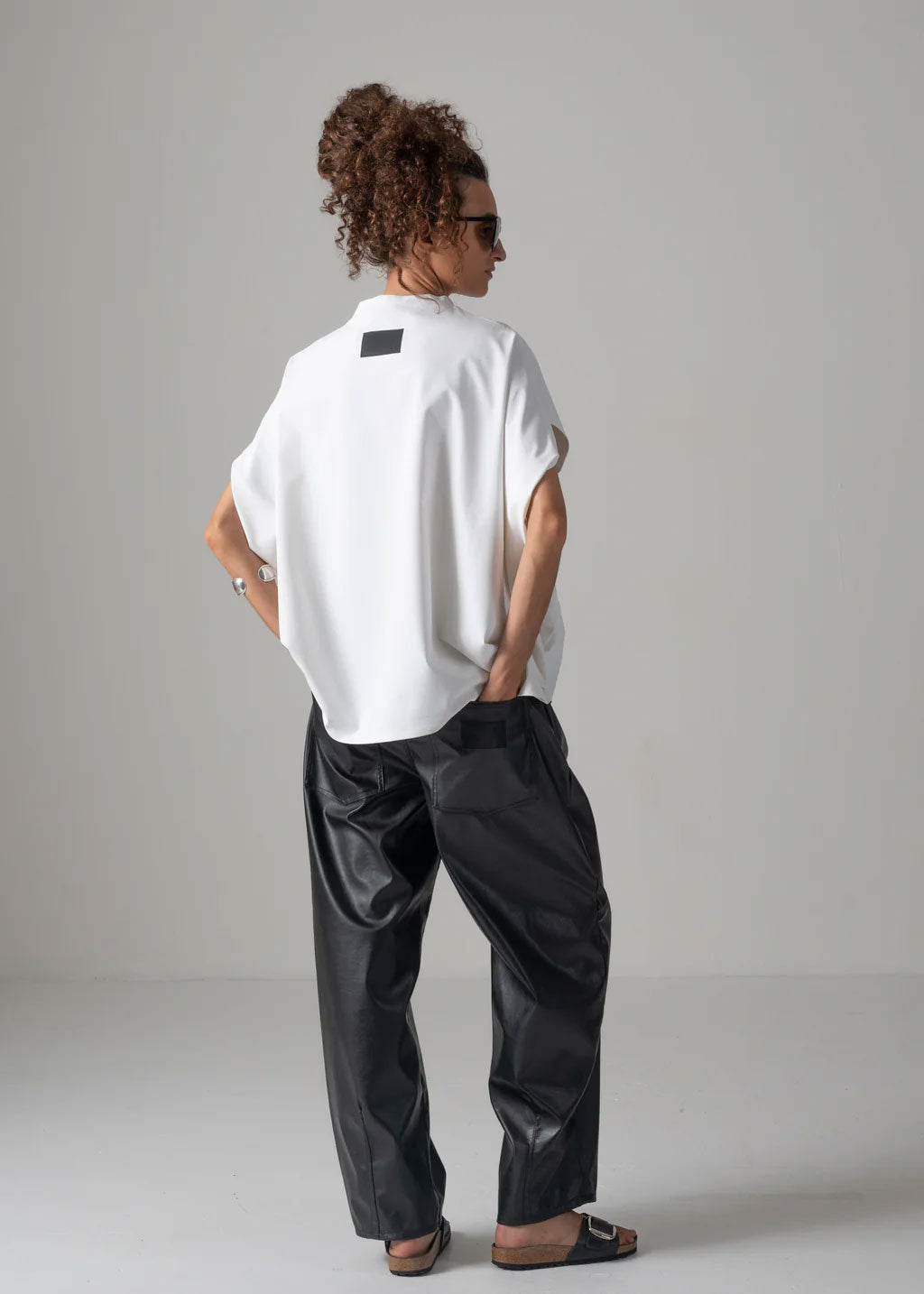 
                  
                    NORMA TOP-WHITE-
                  
                