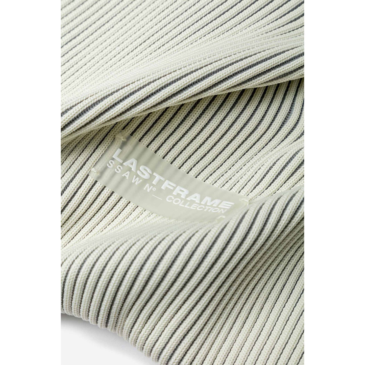 
                  
                    KASANE REVERSIBLE MUSUBI TOTE -IVORY×GRAY-
                  
                