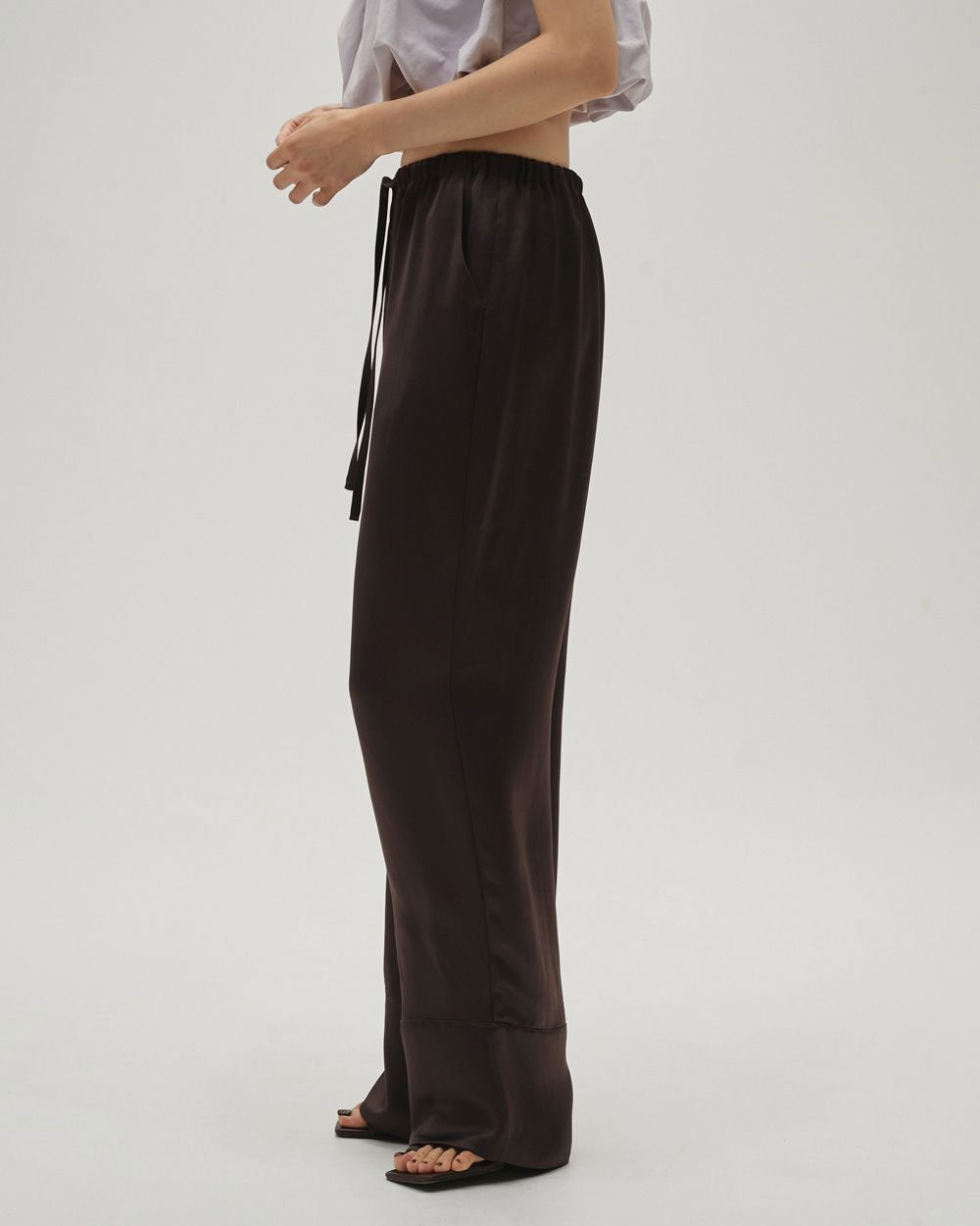 
                  
                    Satin Easy Pants -DARK BROWN-
                  
                