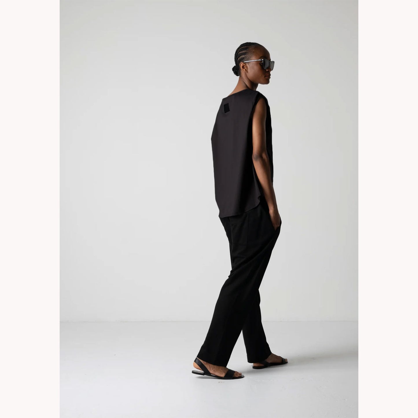 
                  
                    LISA FRENCH SLEEVE TOP -WHITE-
                  
                