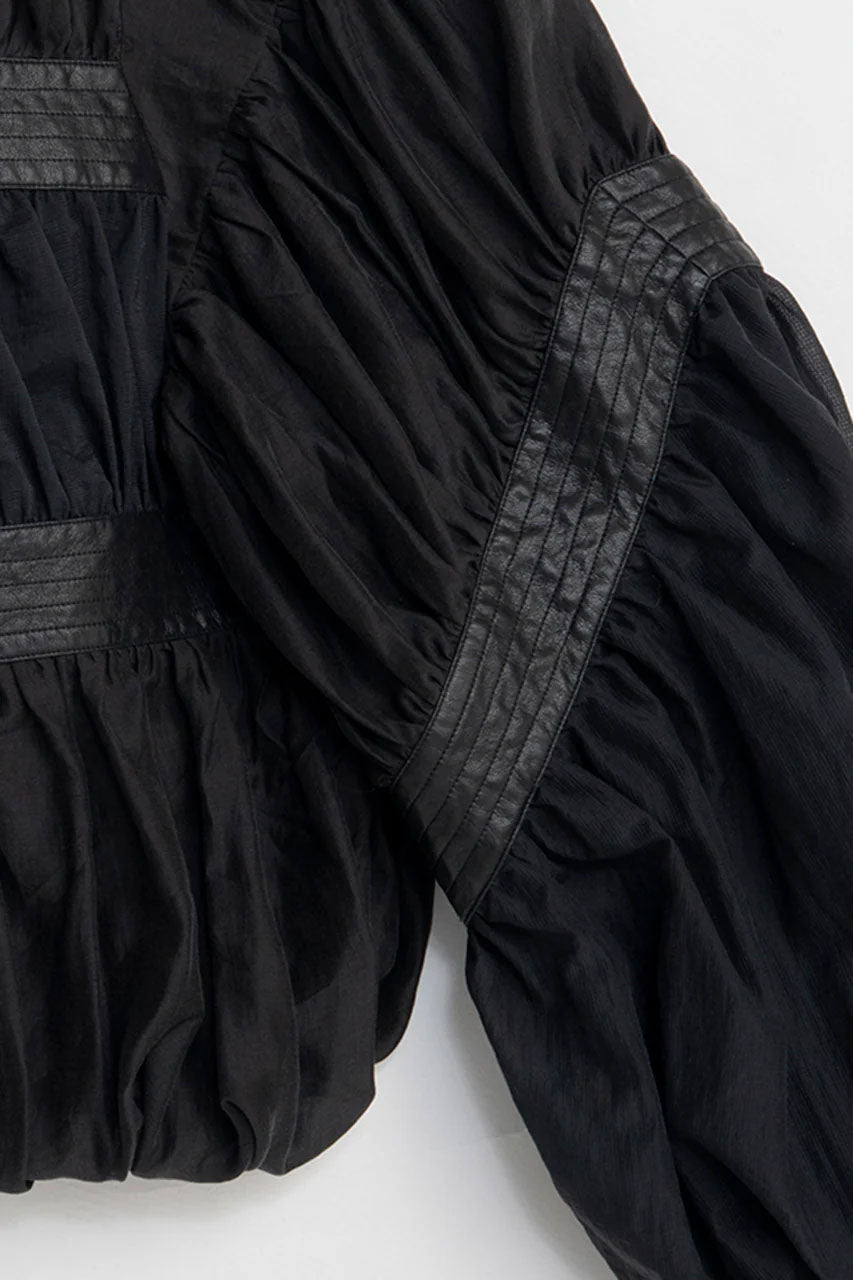 
                  
                    Shear Volume Blouson-Black-
                  
                