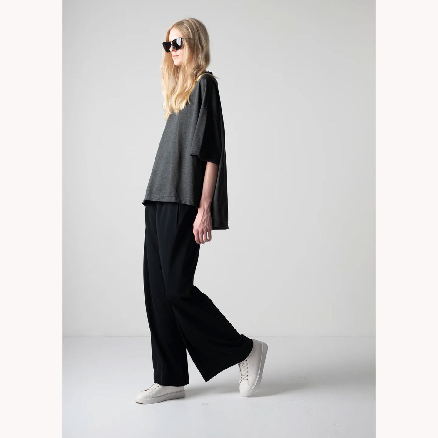 
                  
                    DELTA T-SHIRT -BLACK-
                  
                