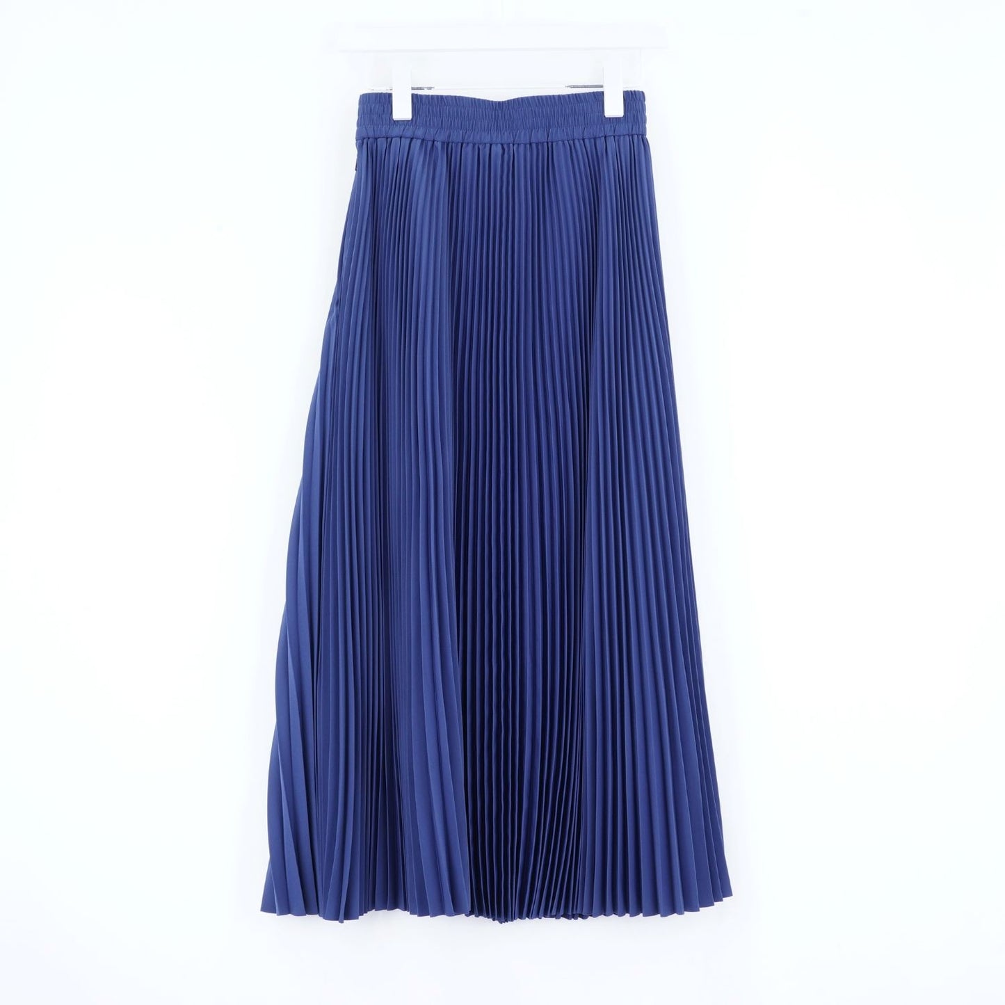 
                  
                    TAFFETA PLEATED SKIRT
                  
                