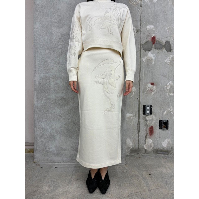 
                  
                    Floral Embroidery Sweat Skirt -BLACK-
                  
                