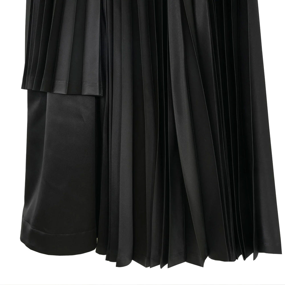 
                  
                    エステルサテンプリーツスカート-BLACK-
                  
                