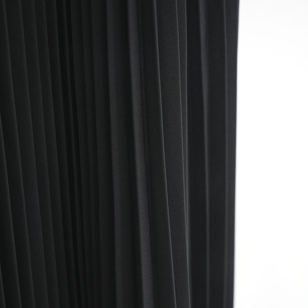 
                  
                    TAFFETA PLEATED SKIRT-CREAM-
                  
                
