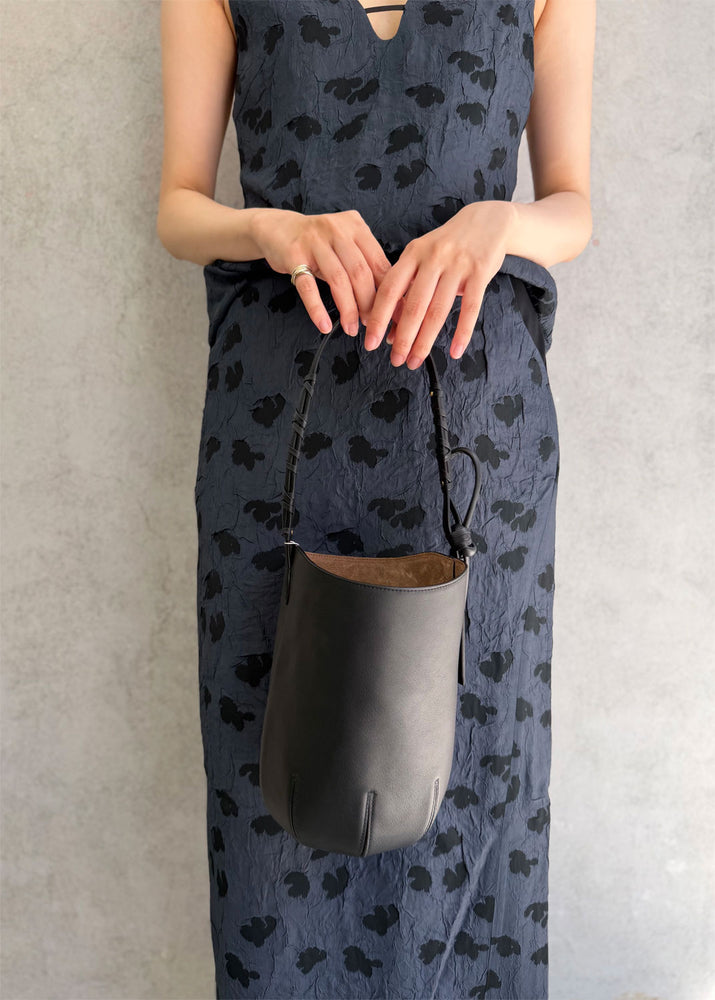 Mame Kurogouchi with Tsuchiya Kaban Small Mayu Bucket Bag - black