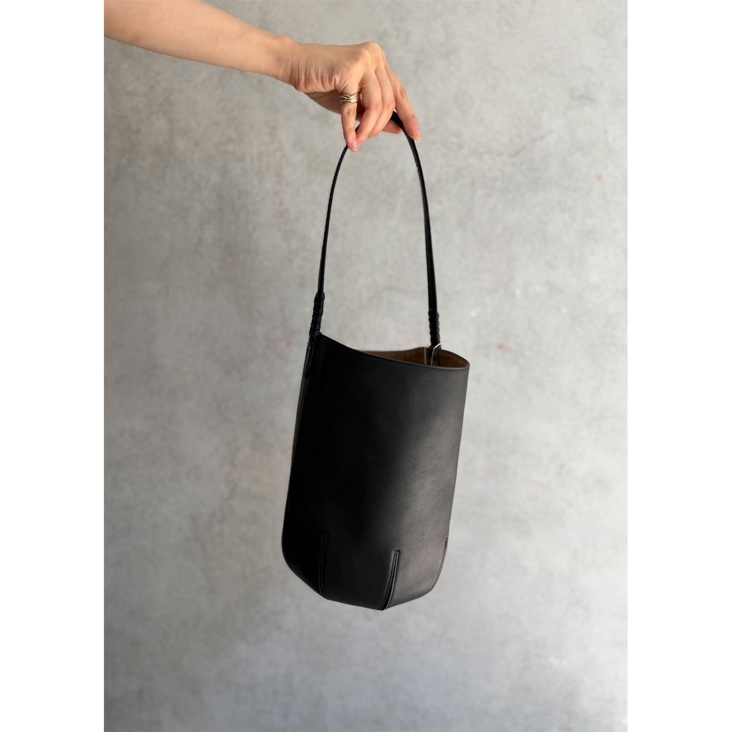 
                  
                    Mame Kurogouchi with Tsuchiya Kaban Medium Mayu Bucket Bag - black
                  
                