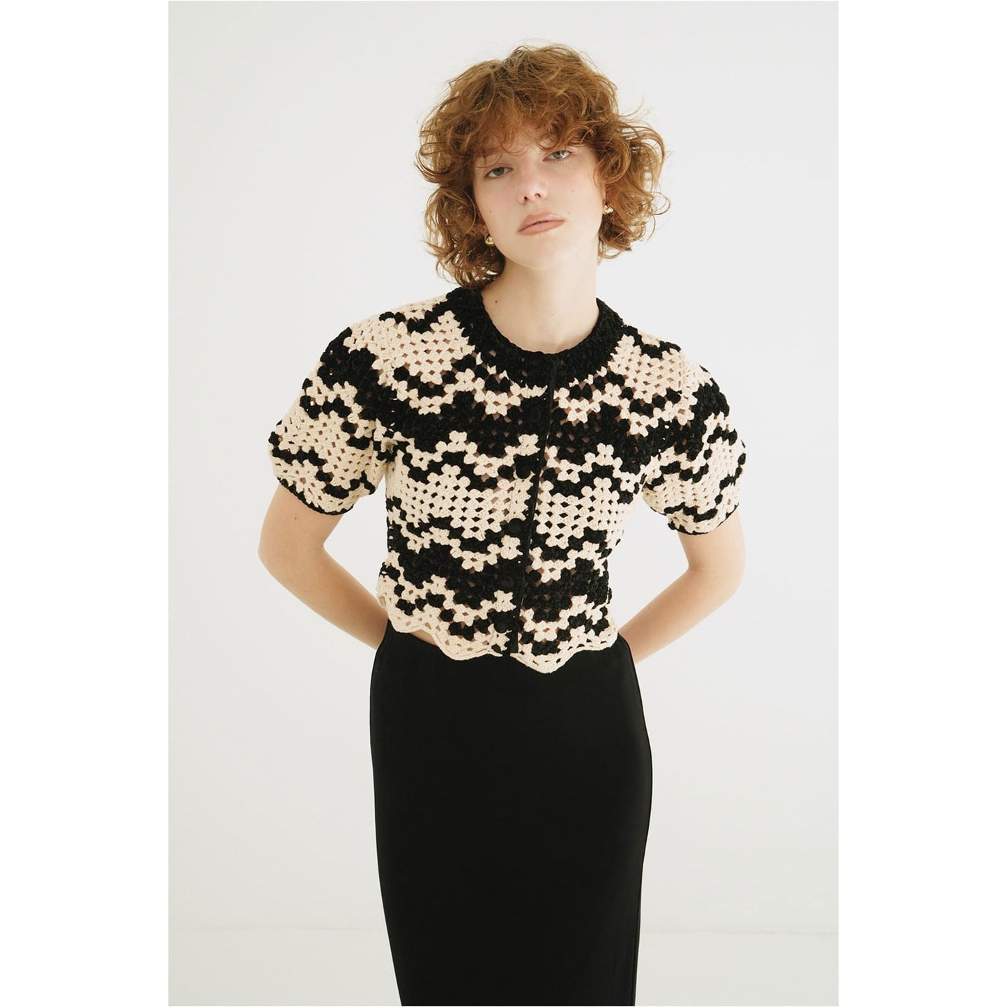 
                  
                    MALL BORDER HAND CROCHET KNIT CARDIGAN
                  
                