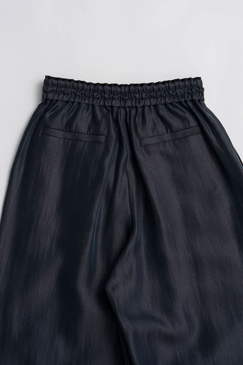 
                  
                    Embroidered Easy Pants -NAVY-
                  
                