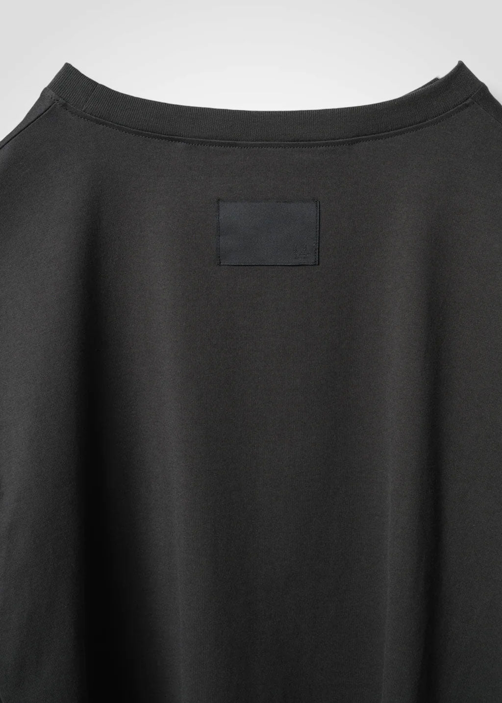 
                  
                    NOELLA T SHIRT -CHACOL-
                  
                