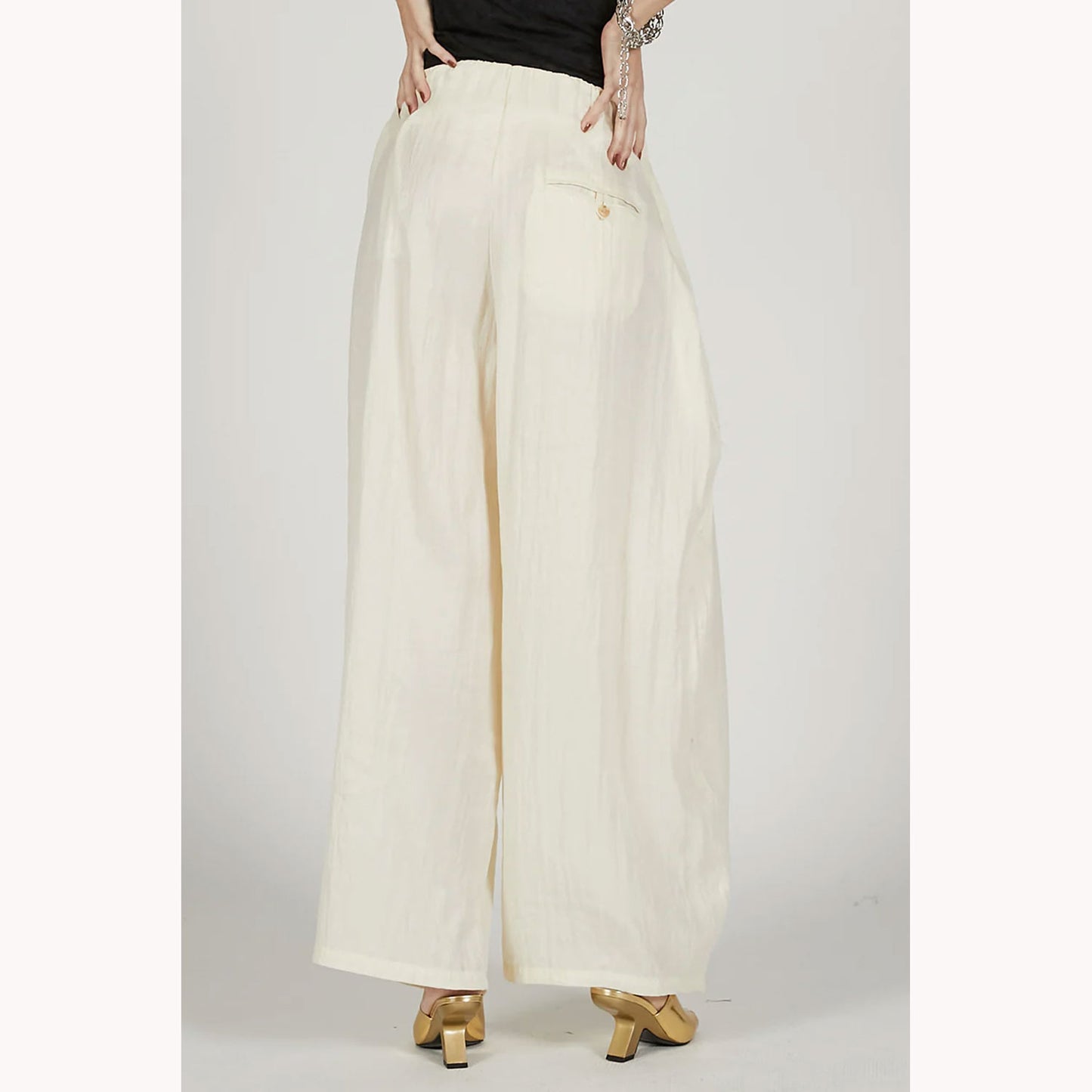 
                  
                    Satin Gathered Balloon Pants -WHITE-
                  
                