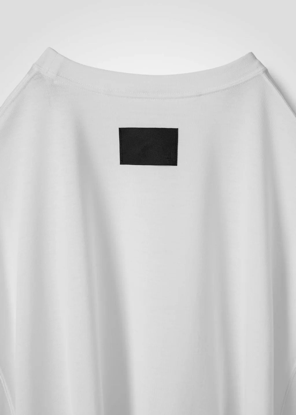 
                  
                    DELTA T SHIRT -WHITE-
                  
                
