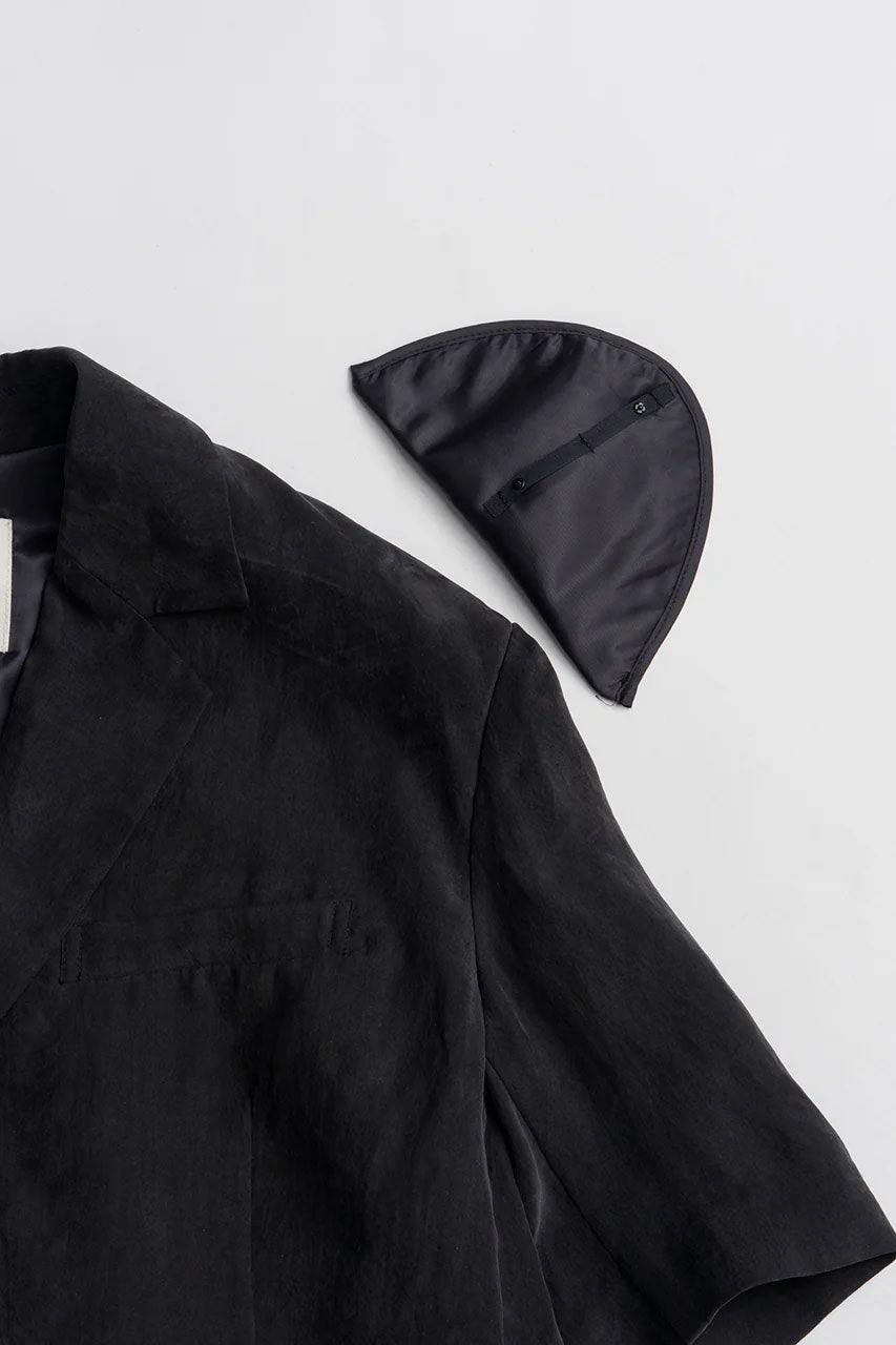 
                  
                    Fibril Half-Sleeve Jacket -BLACK-
                  
                