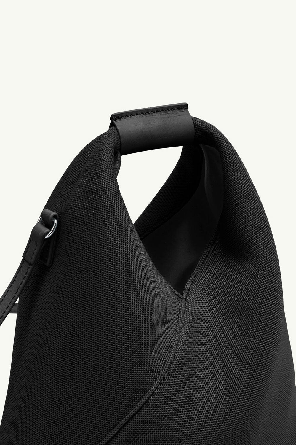 
                  
                    Mesh "Japanese" crossbody bag-Black-
                  
                