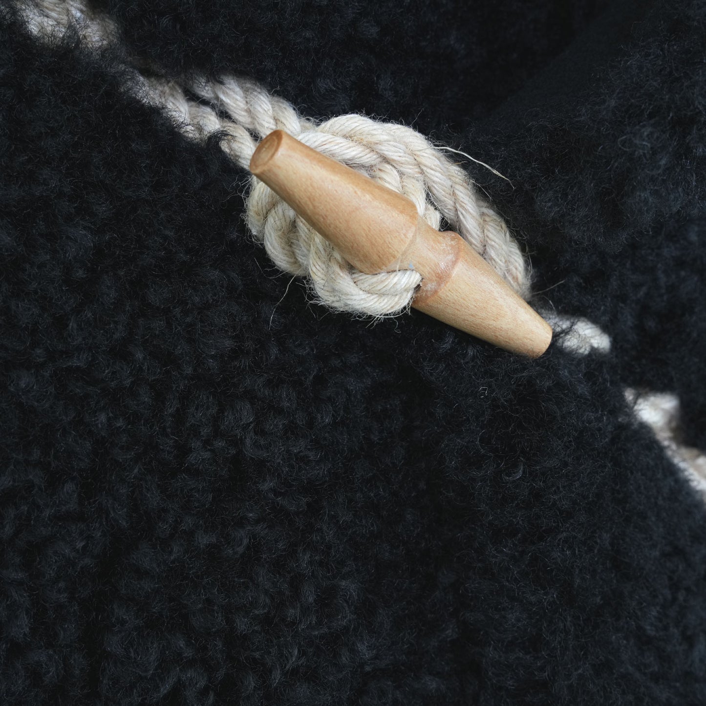 
                  
                    DOUBLE FACE FAUX SHEARLING DUFFLE JACKET-CREAM-
                  
                