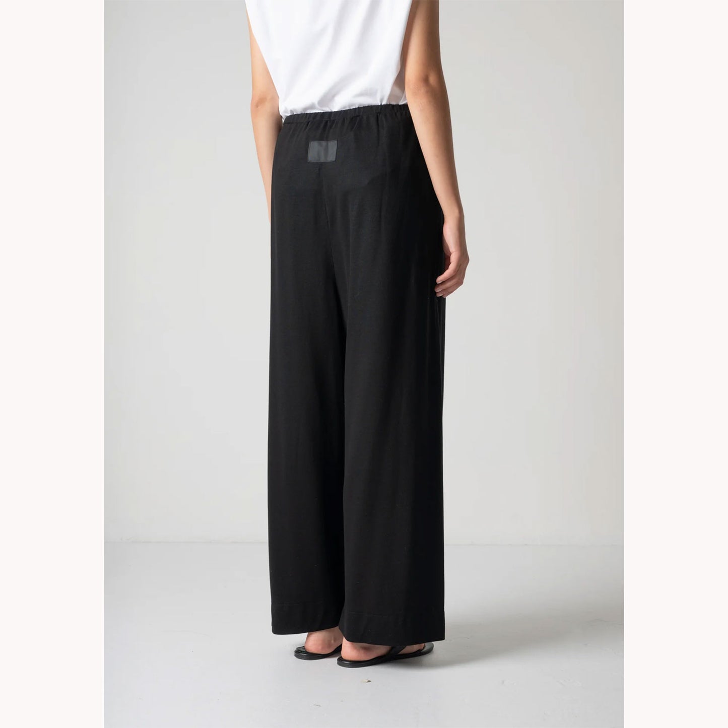 
                  
                    ALISON TROUSERS -BLACK-
                  
                