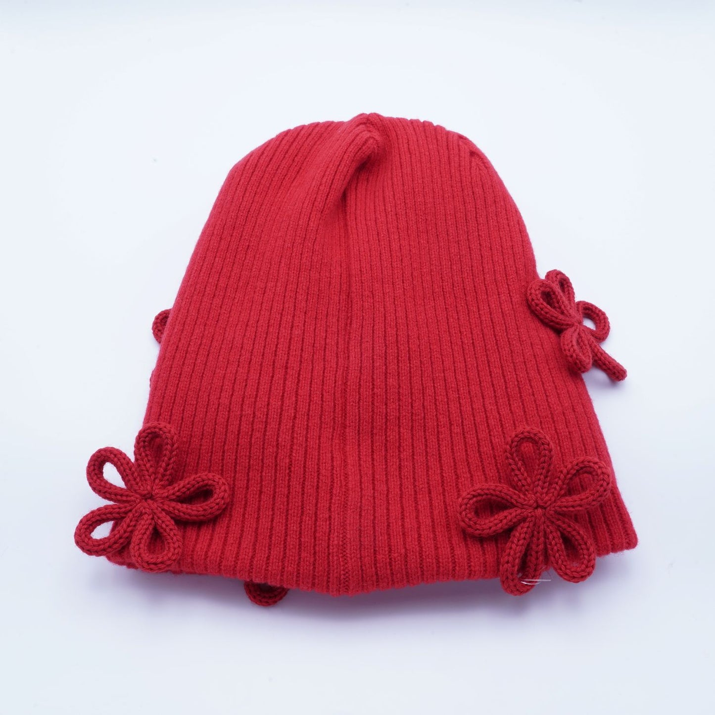 
                  
                    Flower-motif Knit hat
                  
                