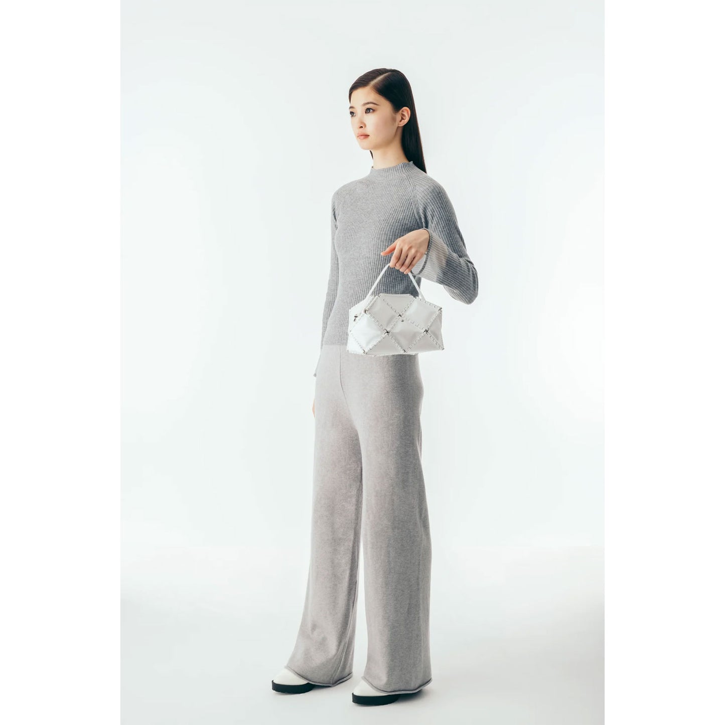 
                  
                    CANDY SILKY M-SILVER-
                  
                