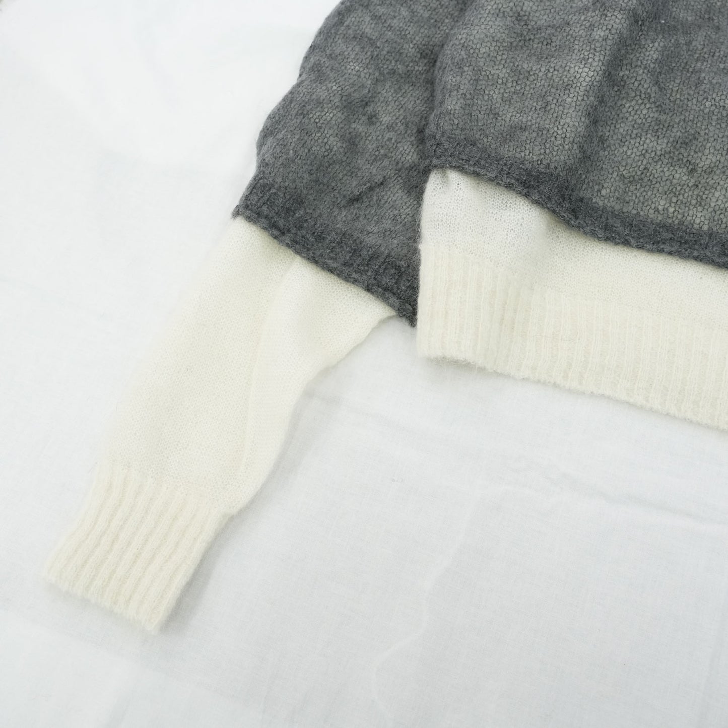 
                  
                    Reversible Mohair Knit -GREY-
                  
                