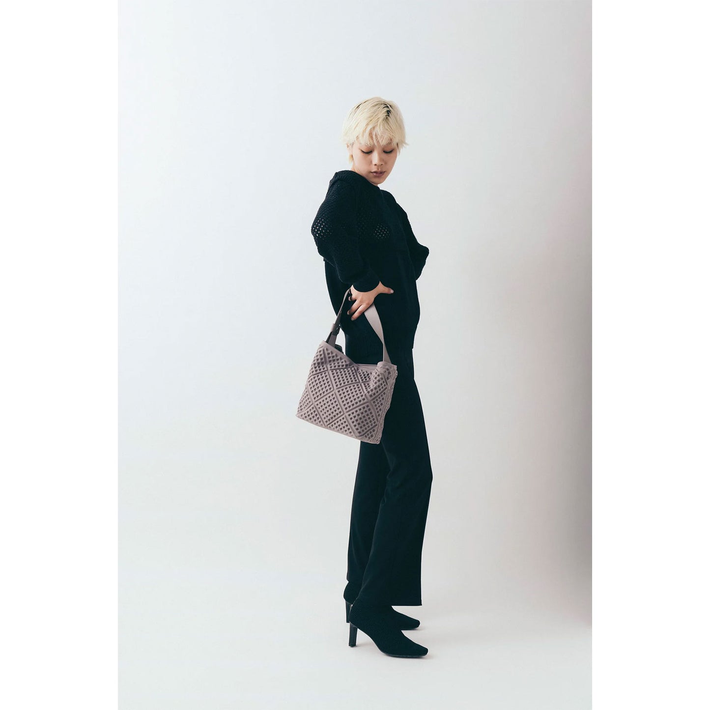 
                  
                    WAF-FUL ONE TOTE S-Black-
                  
                