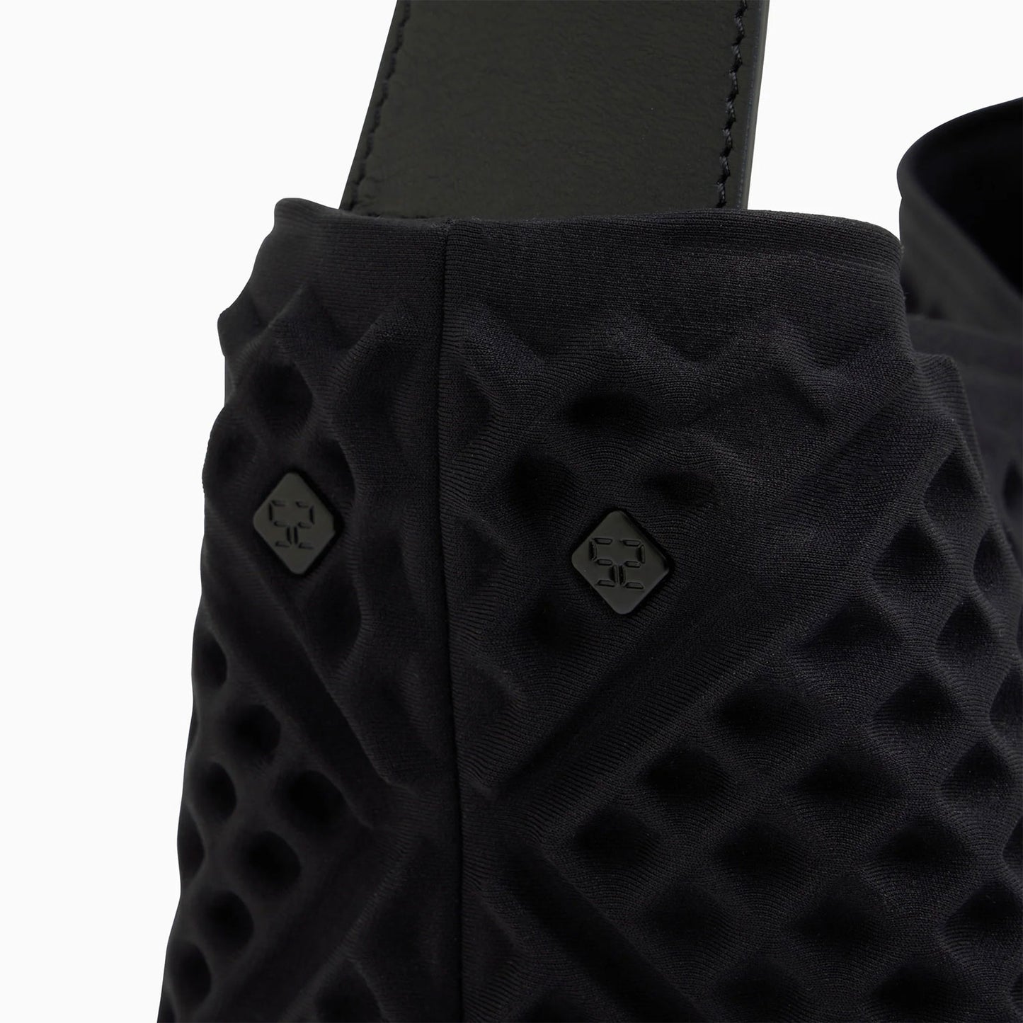 
                  
                    WAF-FUL ONE TOTE S-Black-
                  
                