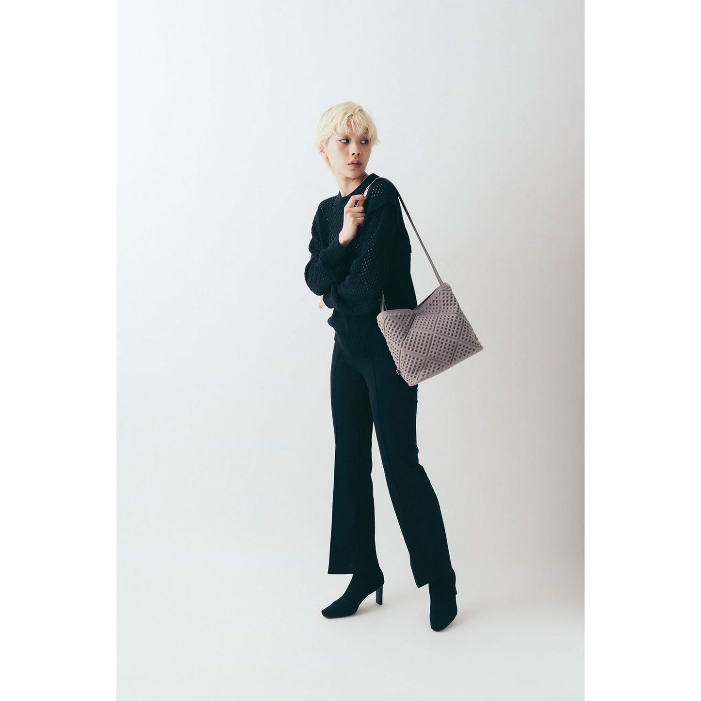 
                  
                    WAF-FUL ONE TOTE S-Black-
                  
                