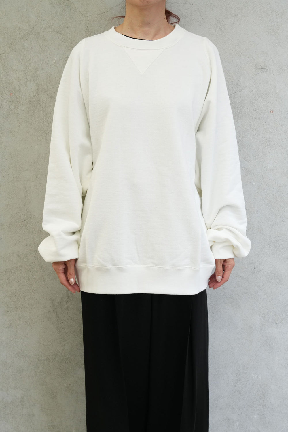 OVERSIZED ARMOR SWEAT -WHITE PRINTED-