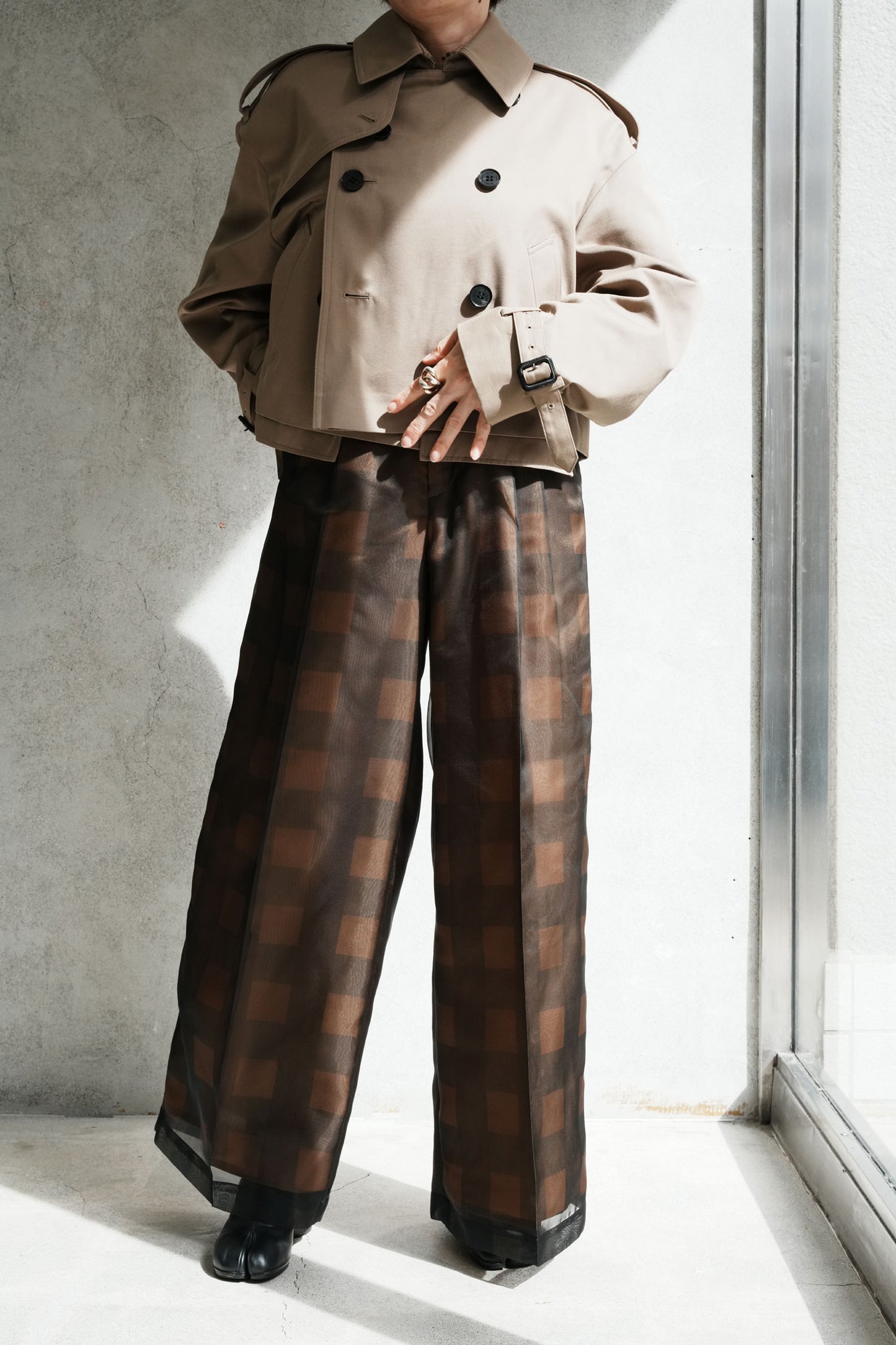 
                  
                    CROPPED TRENCH COAT/BIG FIT-BEIGE-
                  
                