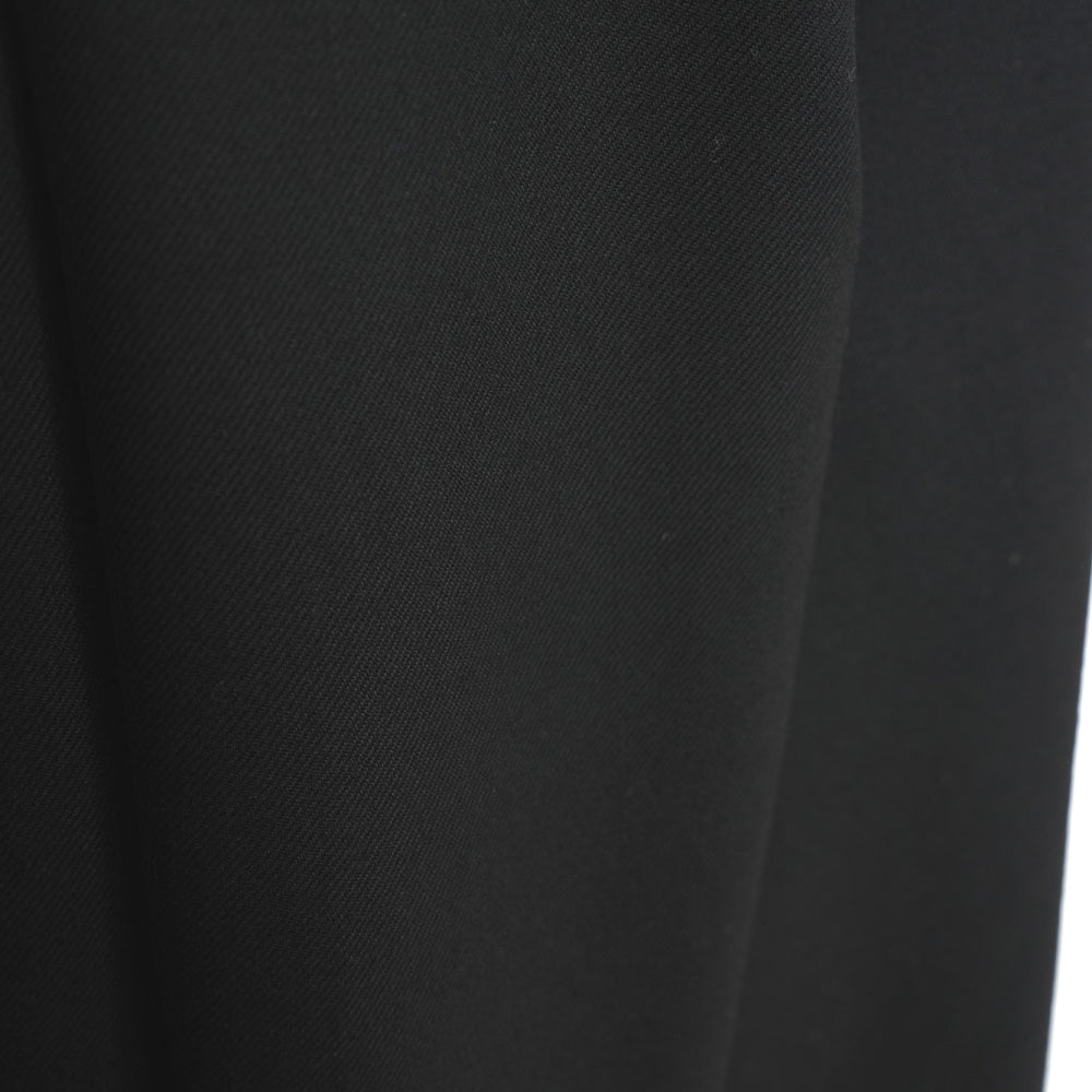 
                  
                    カラビナタックパンツ-BLACK-
                  
                