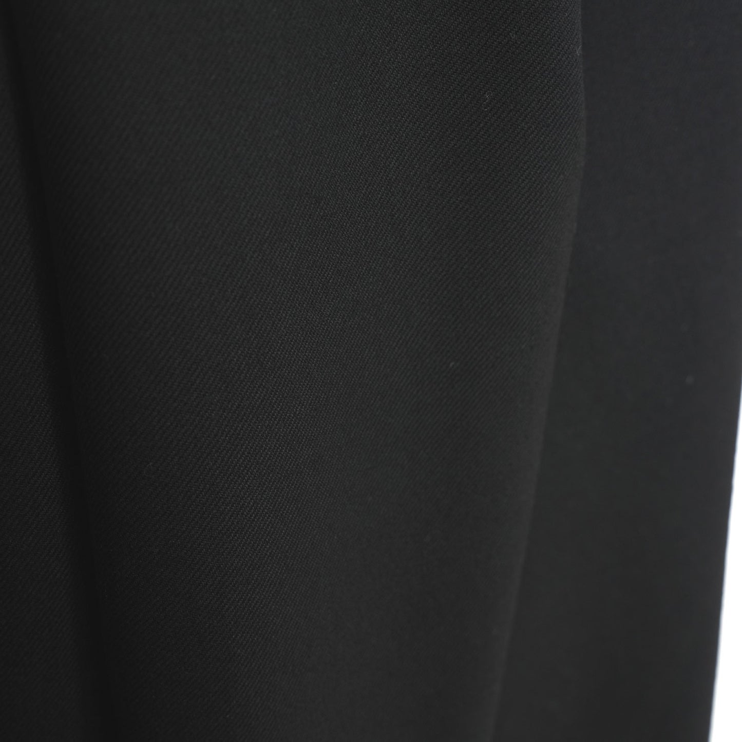 
                  
                    カラビナタックパンツ-BLACK-
                  
                