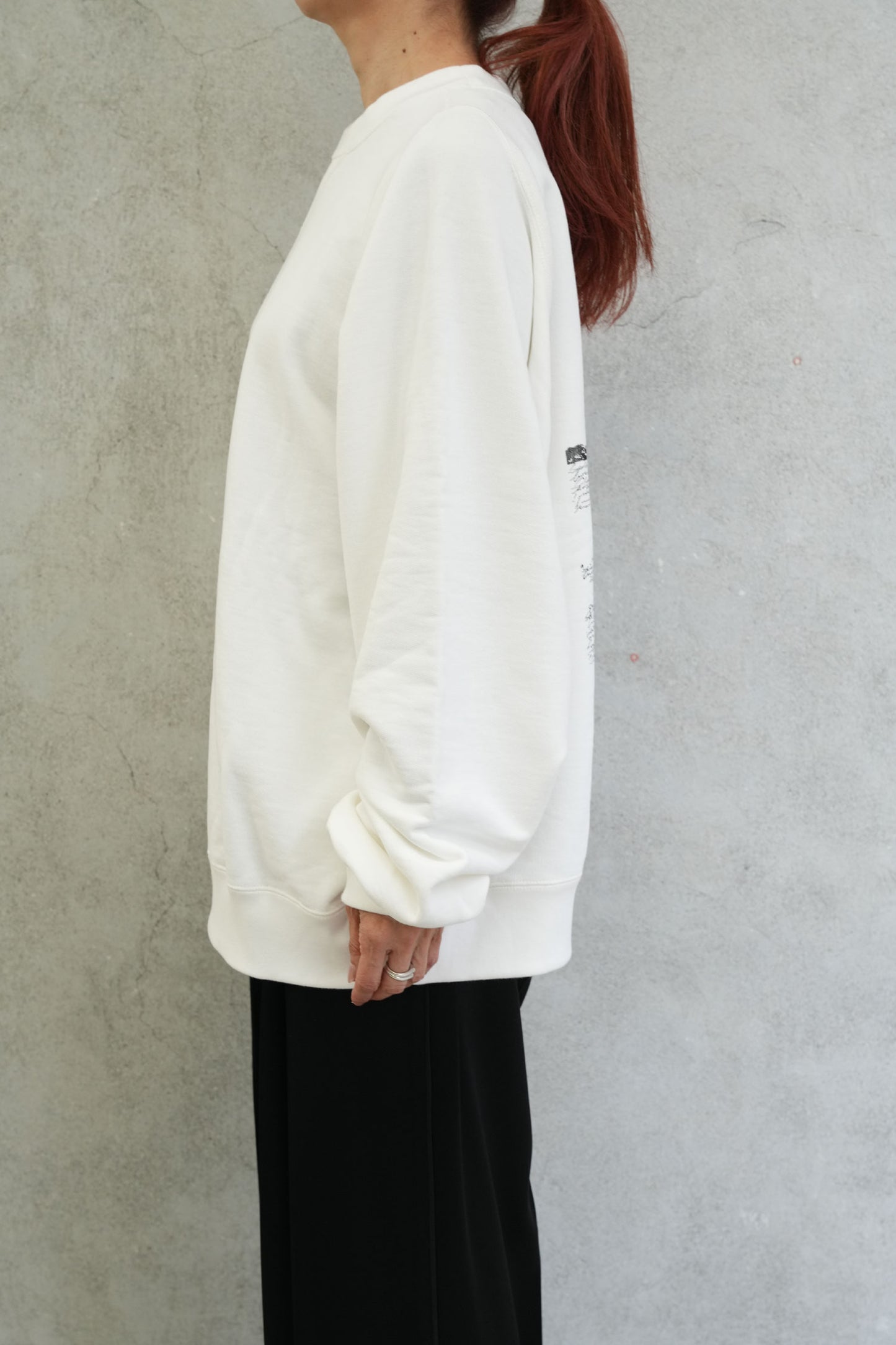 
                  
                    OVERSIZED ARMOR SWEAT -WHITE PRINTED-
                  
                