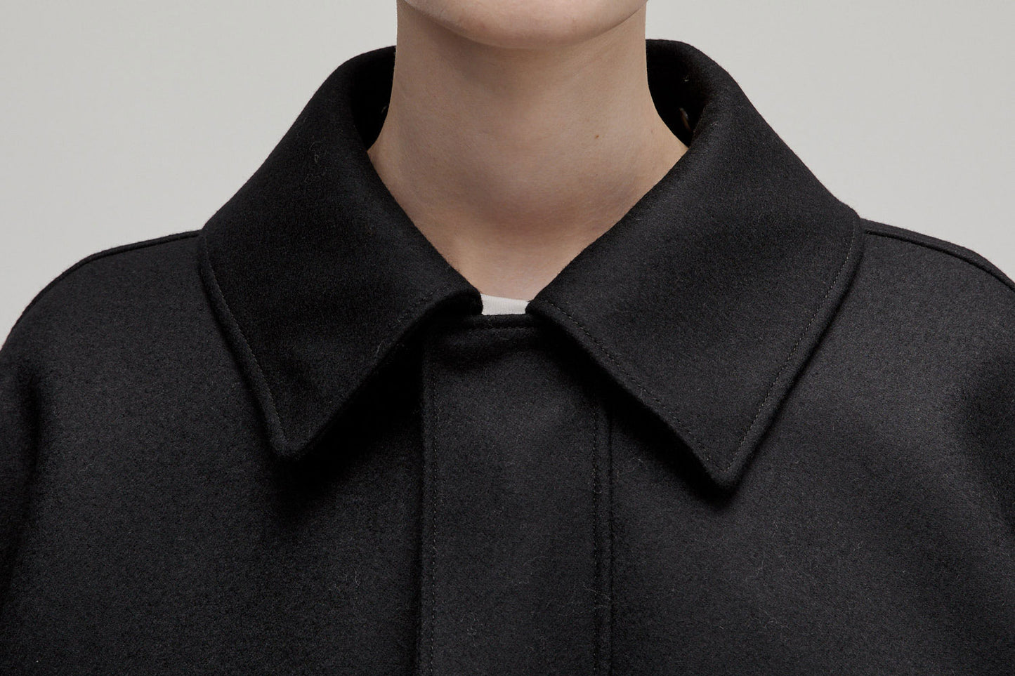 
                  
                    THE A2JACKET W(WITH BOA COLLAR)
                  
                