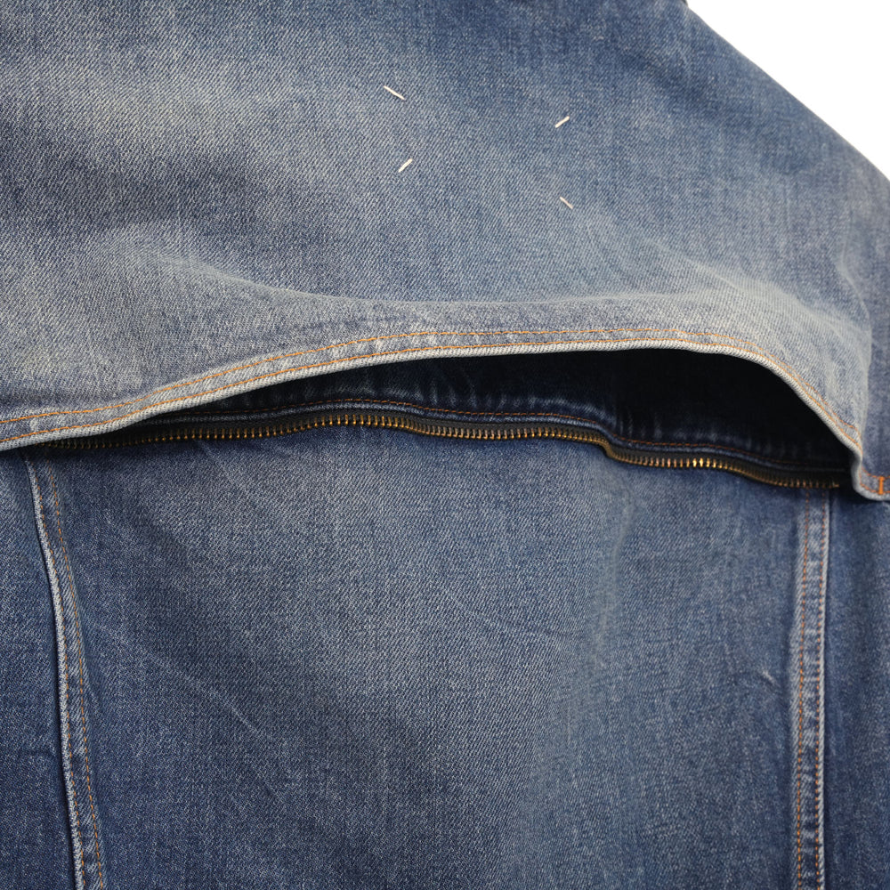
                  
                    Unisex denim jacket
                  
                
