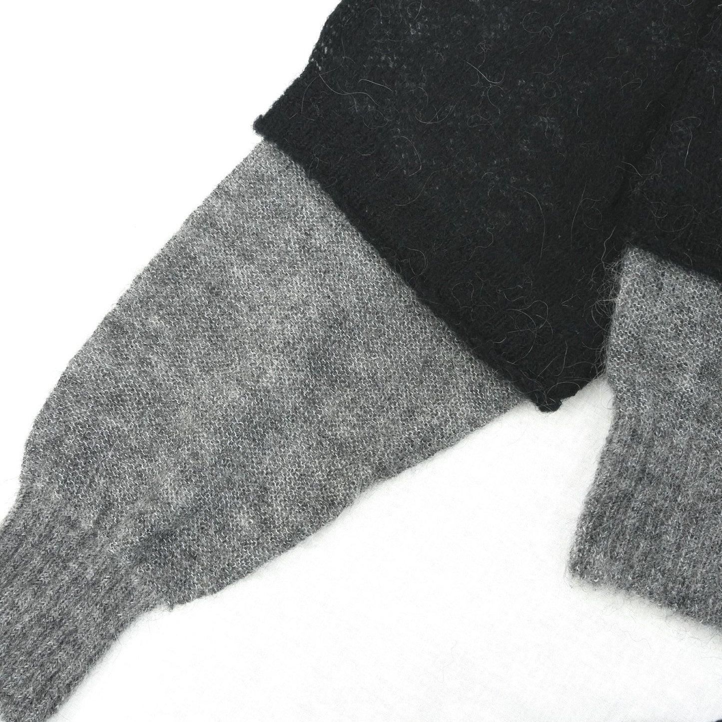 
                  
                    Reversible Mohair Knit -GREY-
                  
                