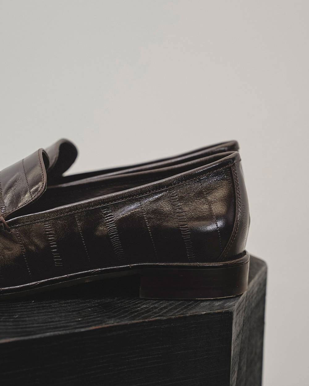 
                  
                    Squaretoe Gather Loafers -DARK BROWN-
                  
                
