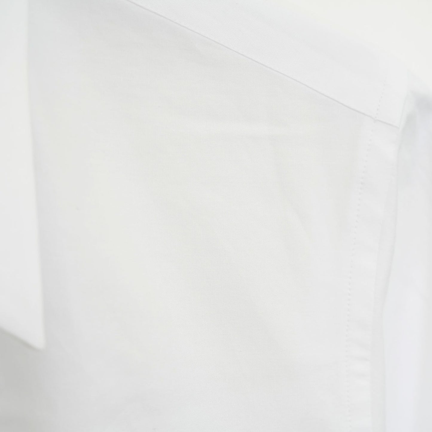 
                  
                    ブロードギャザーシャツ-WHITE-
                  
                