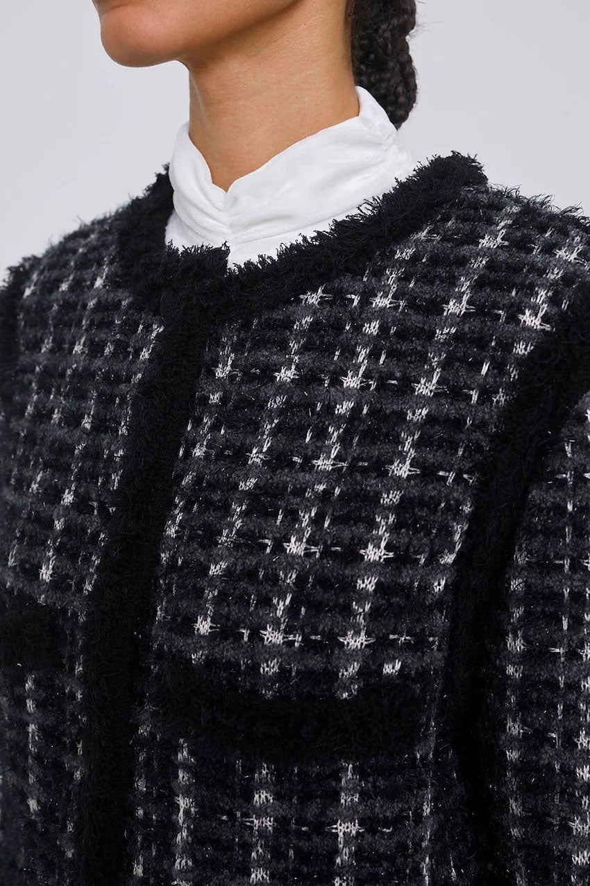 
                  
                    FRINGE TRIM TWEED KNIT JACKET
                  
                