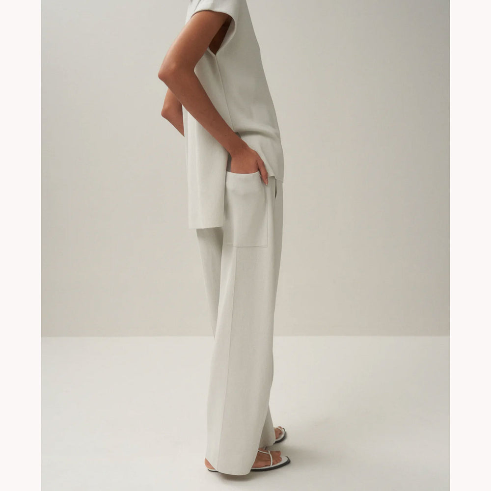 
                  
                    50/2 NATURAL DYED ORGANIC | STRAIGHT EASY PANTS -CHARCOAL GREY-
                  
                