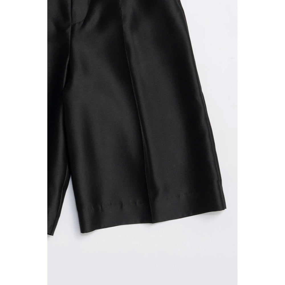 
                  
                    Organza Bermuda Pants-BLACK-
                  
                