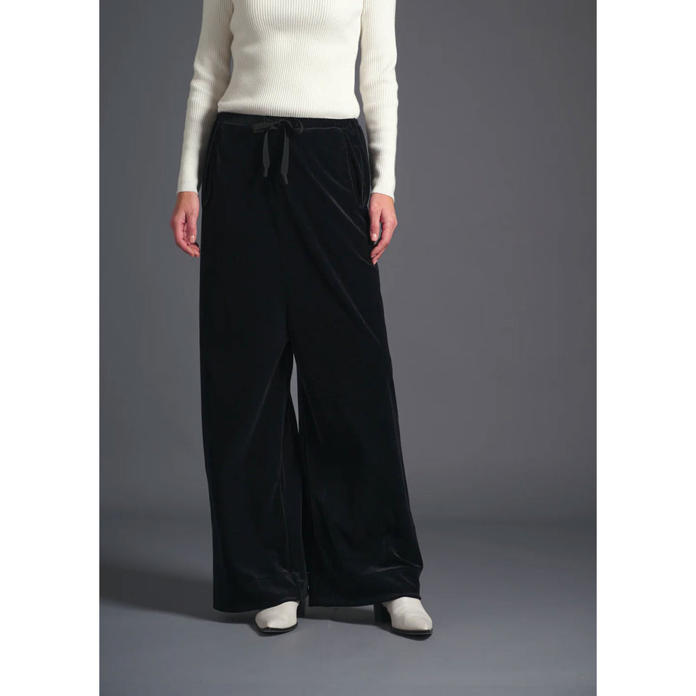 ALISON TROUSERS/ VELOUR SMOOTH -BLACK-