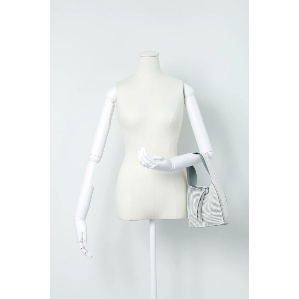 
                  
                    KYOTO METALLIC REVERSIBLE TASUKI TOTE MINI -DARK SILVER×BLACK-
                  
                