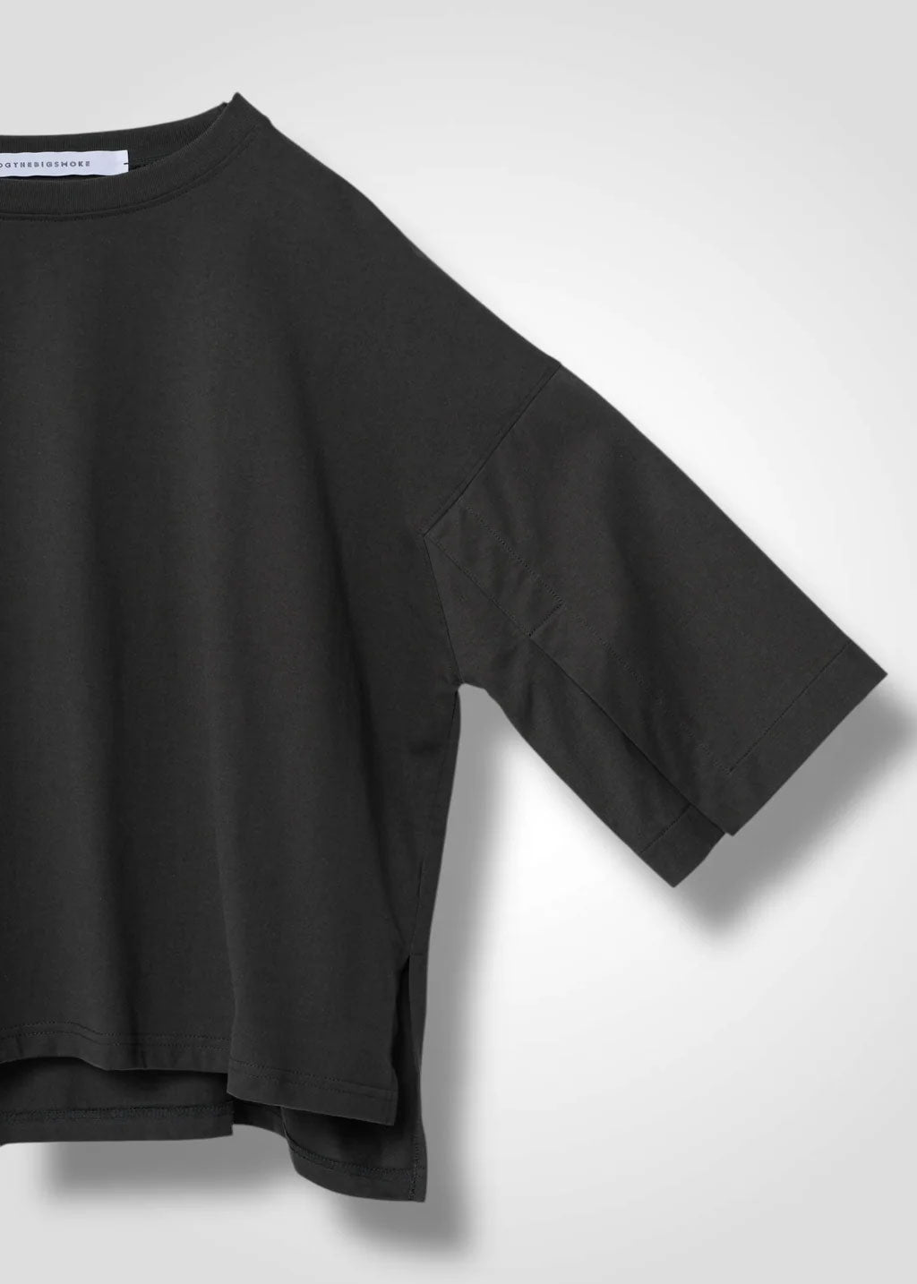 
                  
                    NOELLA T SHIRT -CHACOL-
                  
                