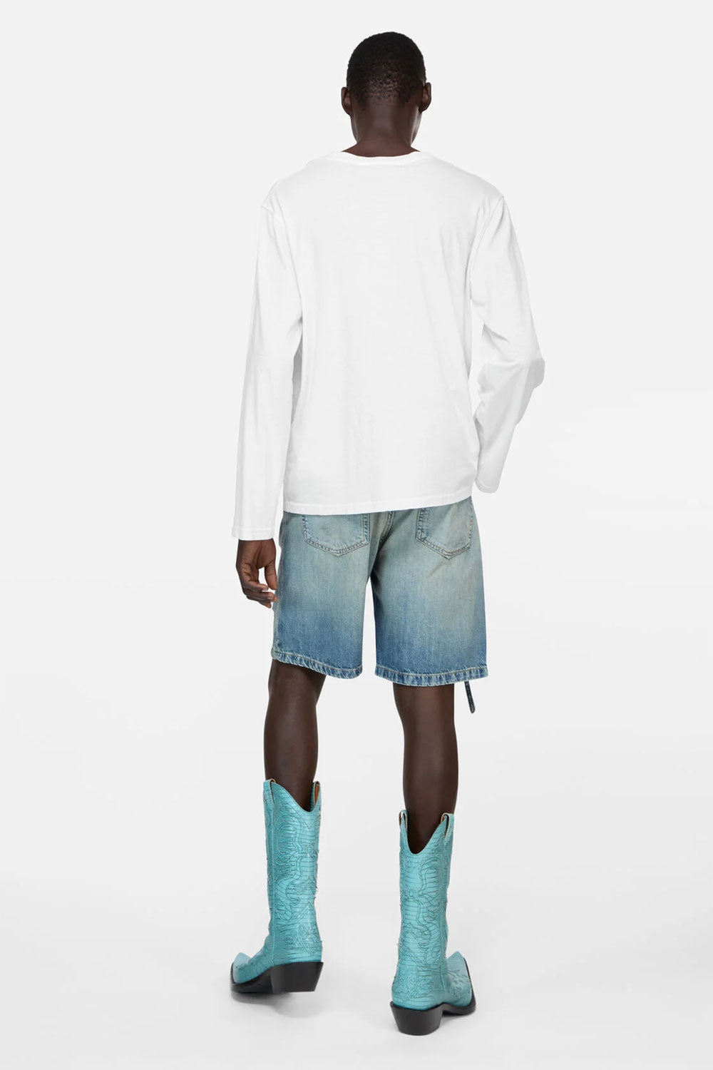 
                  
                    Logo T-shirt - Relaxed Fit -OFF WHITE-
                  
                